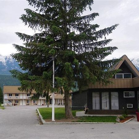 Selkirk Inn Golden Exterior photo